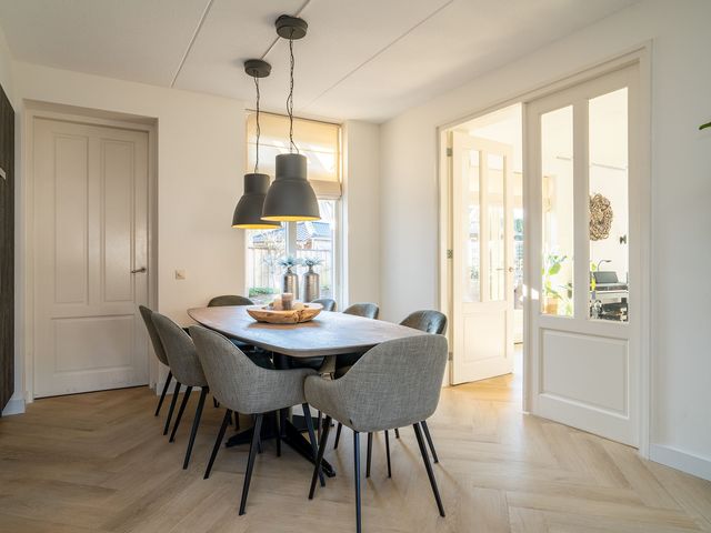 Schipholtstraat 235, Enschede