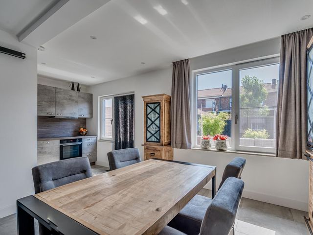 Merelstraat 17, Tegelen