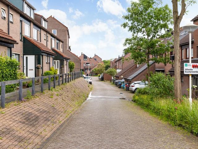 Lelievaart 81, Zoetermeer