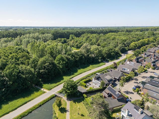 Pelikaan 99, Ridderkerk