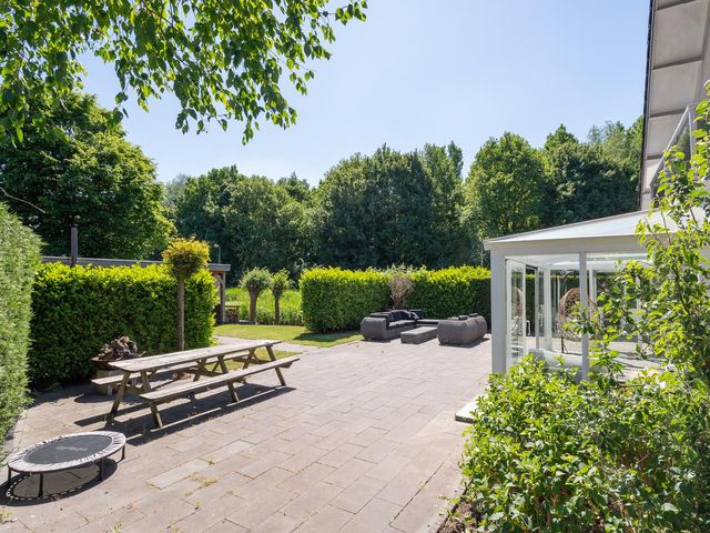Pelikaan 99, Ridderkerk