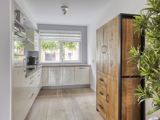Schutsgildelaan 86, Etten-Leur