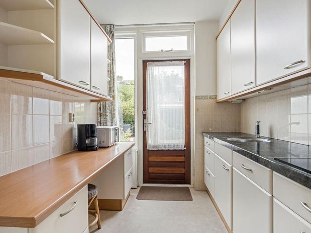 Admiraal Helfrichsingel 2, Oud-Beijerland