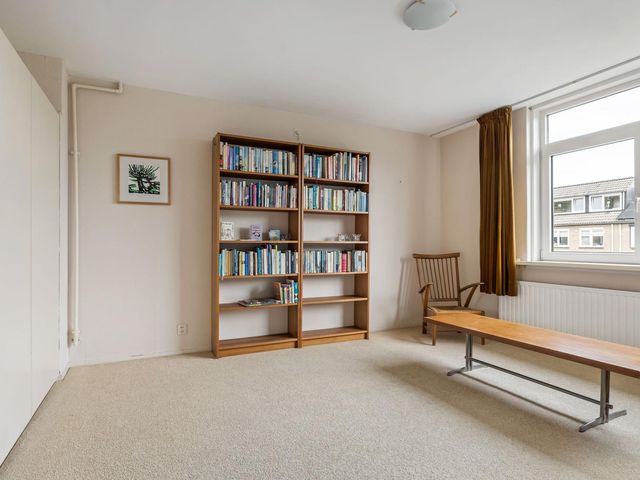 Admiraal Helfrichsingel 2, Oud-Beijerland