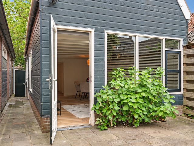 Ledig Erf 4, Monnickendam