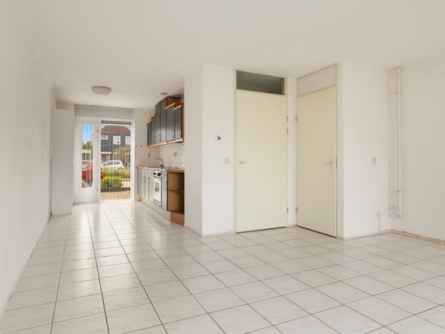 Tuinstee 12, Purmerend