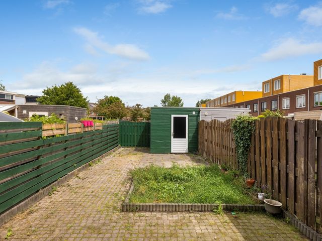 Tuinstee 12, Purmerend