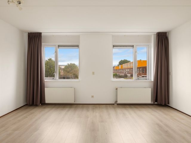Tuinstee 12, Purmerend