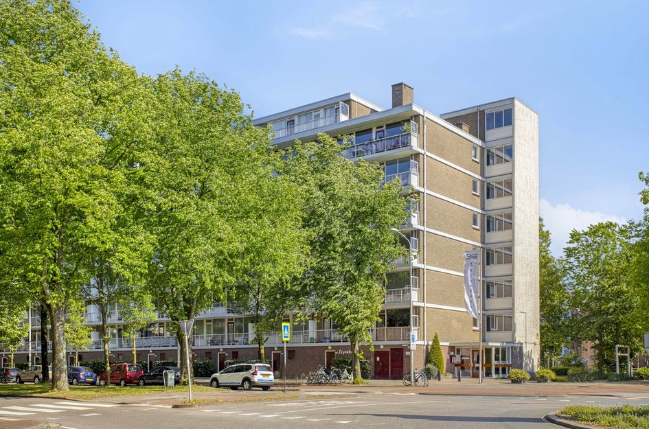 Volendamlaan 1096
