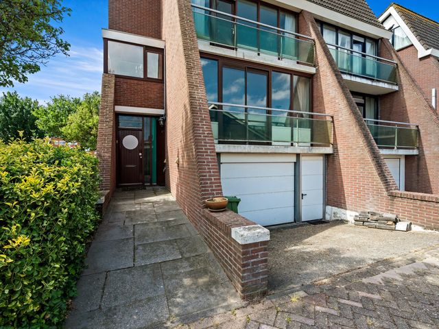 Hoeker 1, Maassluis