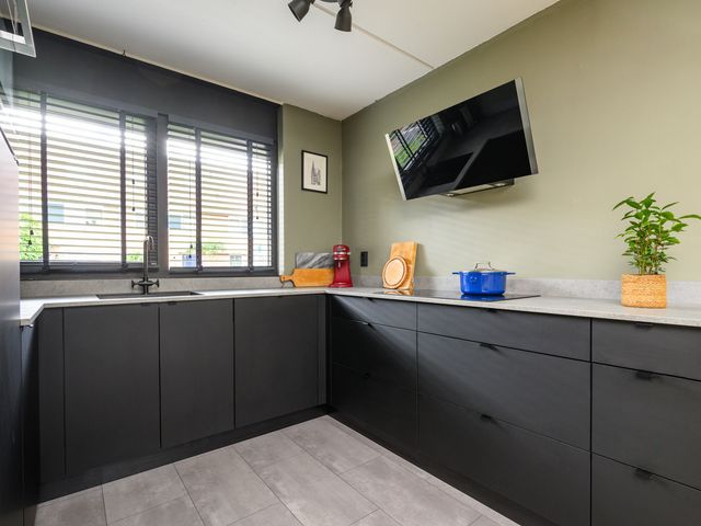 Adrienne Solserstraat 26, Almere