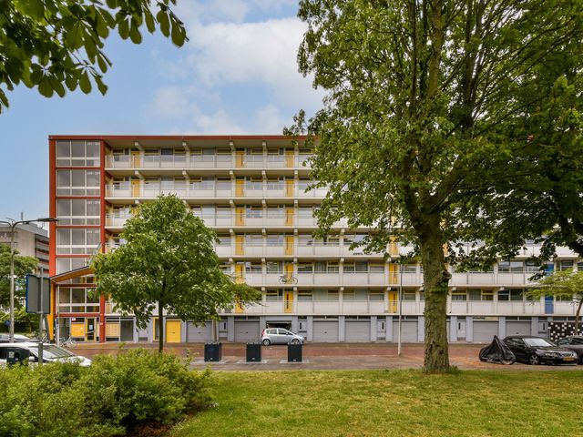 Jacques Urlusplantsoen 183, Leiden