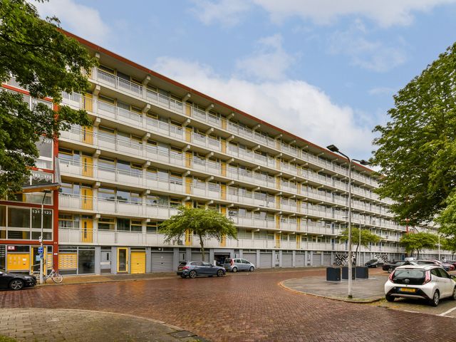 Jacques Urlusplantsoen 183, Leiden