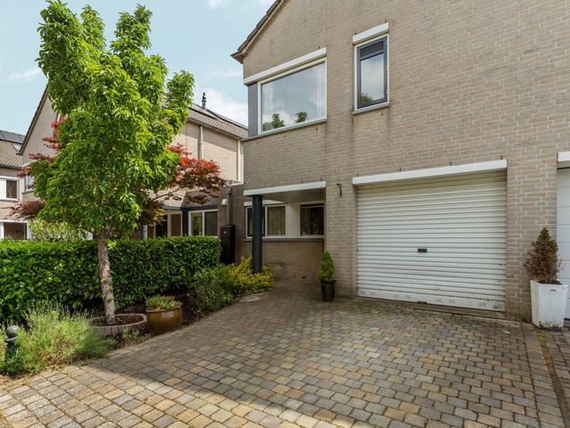 Petuniastraat 49, Almere