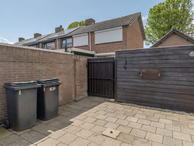 Hinkelingestraat 16, Krabbendijke