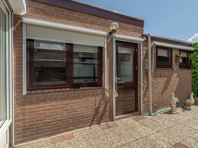 Hinkelingestraat 16, Krabbendijke