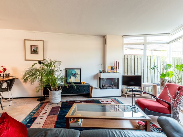 Gording 48, Hoorn