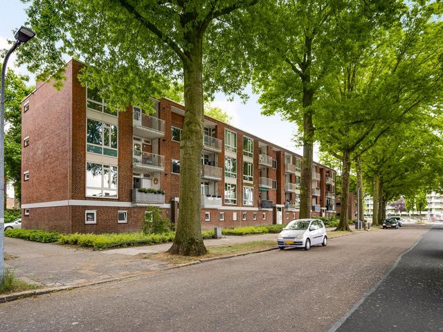 Limburglaan 36, Weert
