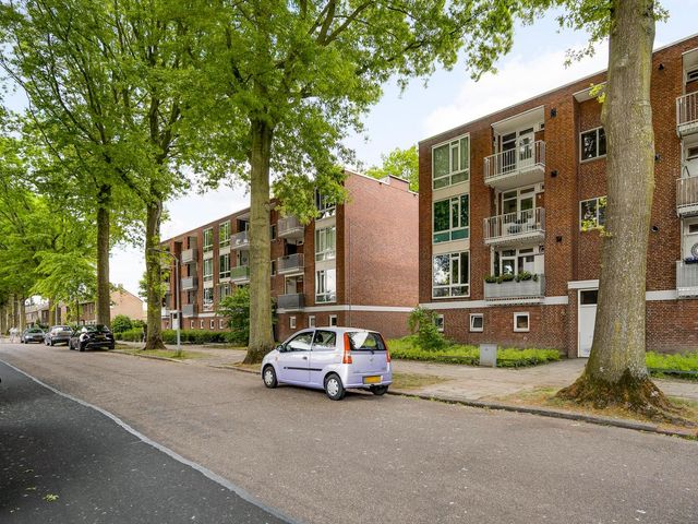 Limburglaan 36, Weert