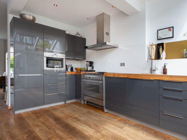 Wormerveerstraat 42, 's-Gravenhage