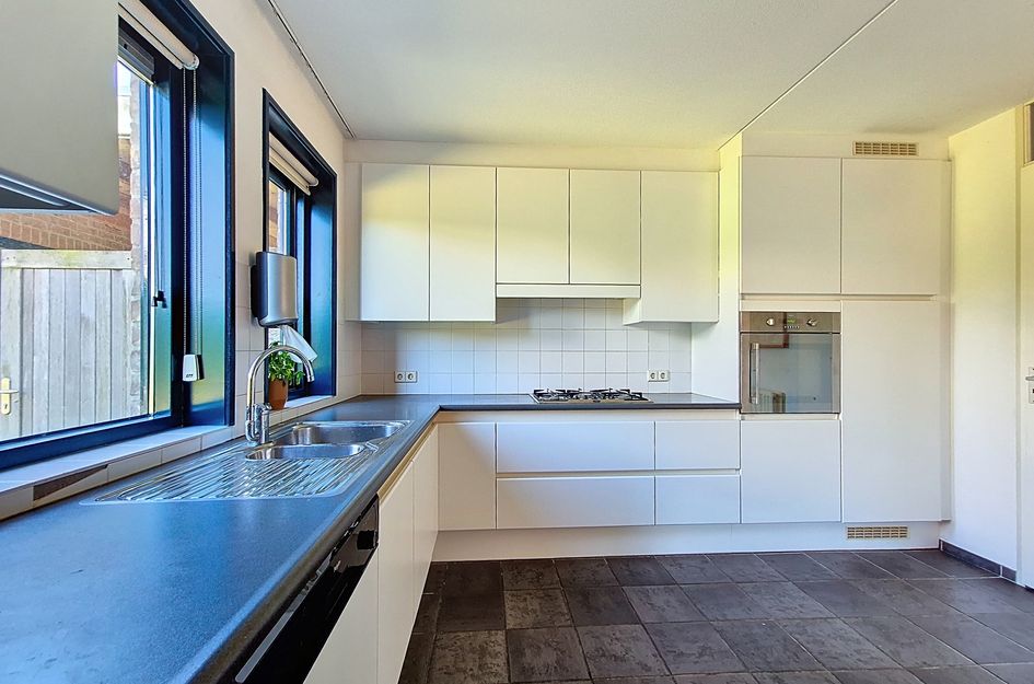 Parmastraat 6