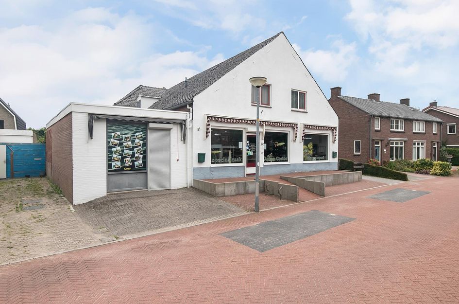 Onze Lieve Vrouwestraat 30