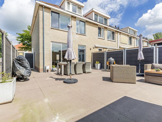 Paukenslag 1, Klaaswaal