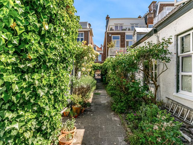 Kanaalweg 46, Den Haag