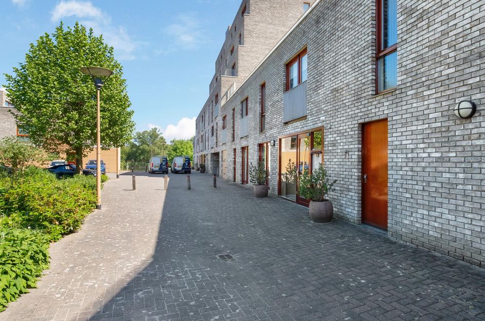 Breevaarthoek 36