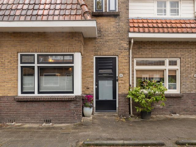 Woudstraat 9, Gouda