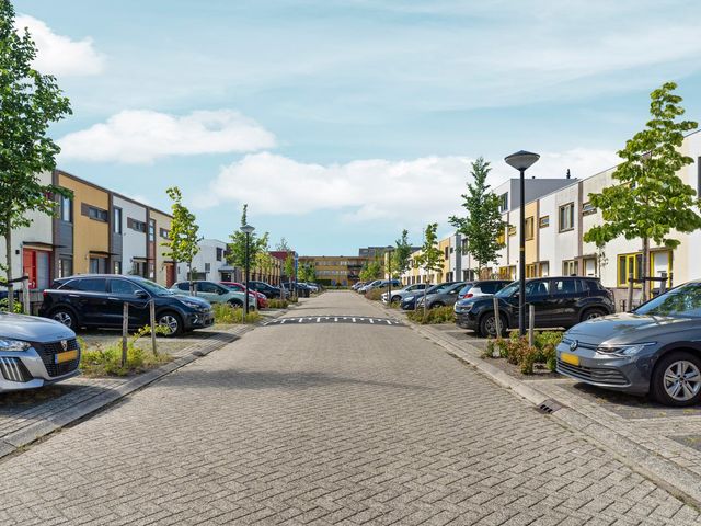 Ecrustraat 40, Almere