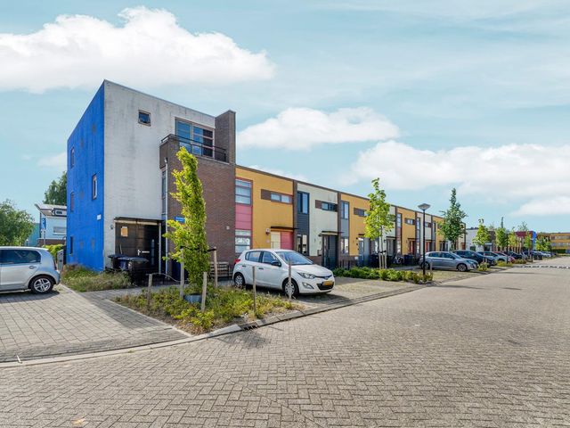 Ecrustraat 40, Almere