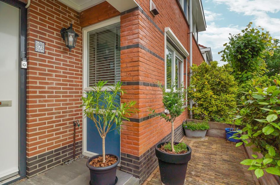 Adrienne Solserstraat 7