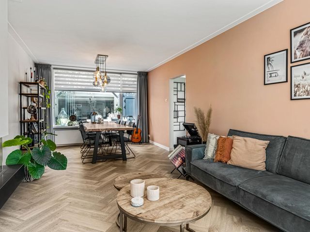 van Aemstelstraat 16, Doornenburg