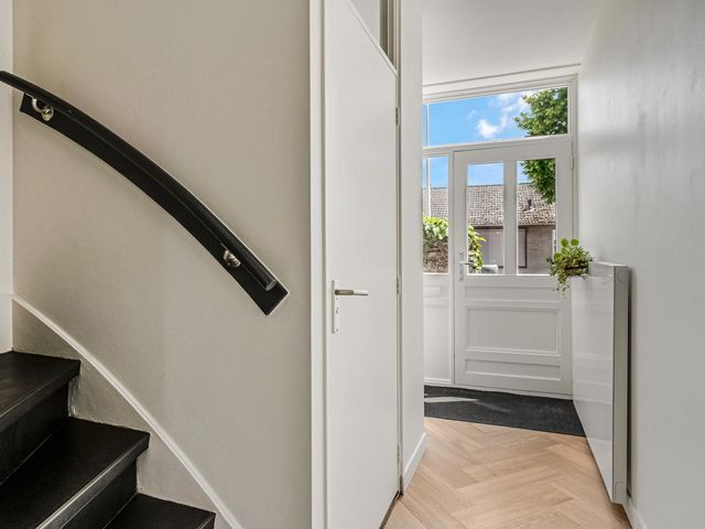 van Aemstelstraat 16, Doornenburg