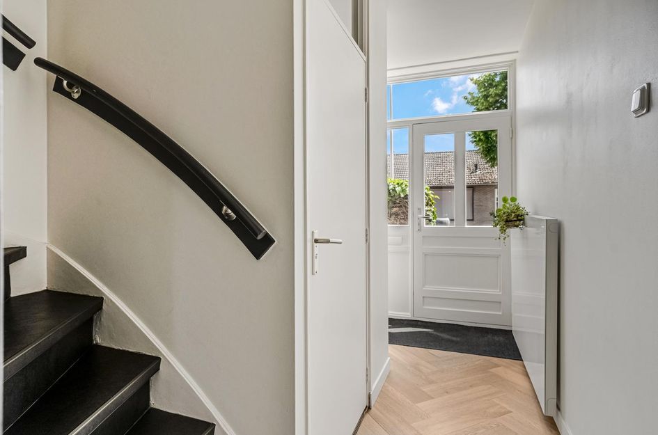 van Aemstelstraat 16