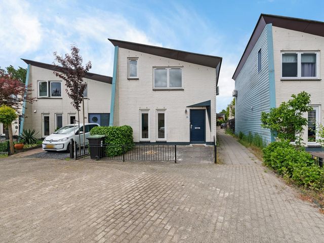 Smaragdhof 28, Almere