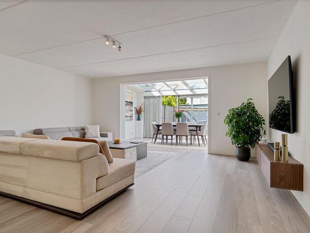 Smaragdhof 28, Almere