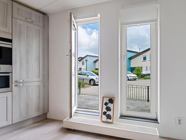 Smaragdhof 28, Almere