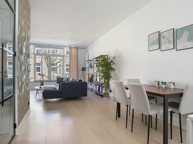 Van Oosterzeestraat 22B, Rotterdam