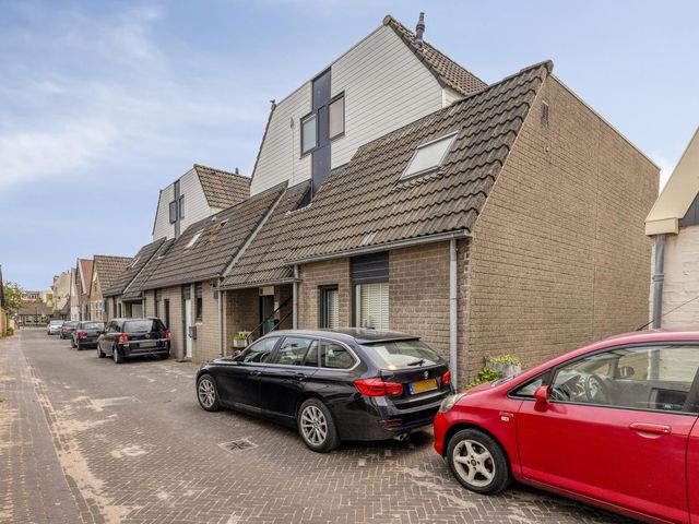 Sint Odulfstraat 13, Wijk Aan Zee