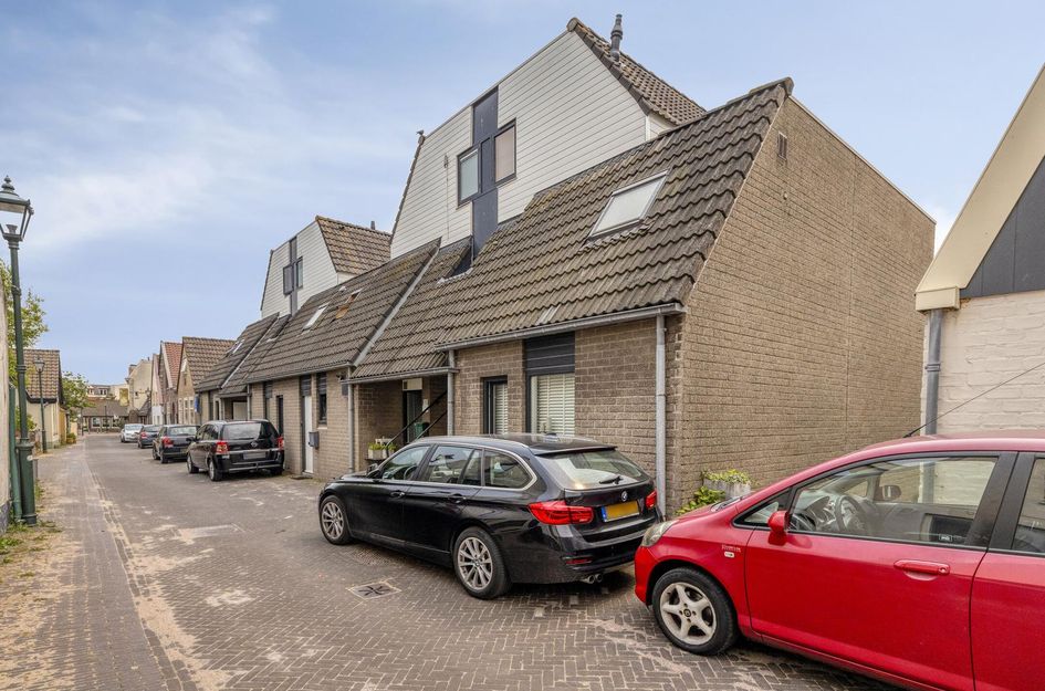 Sint Odulfstraat 13
