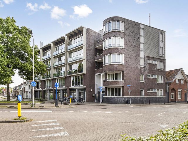 Rosmolenplein 61, Tilburg