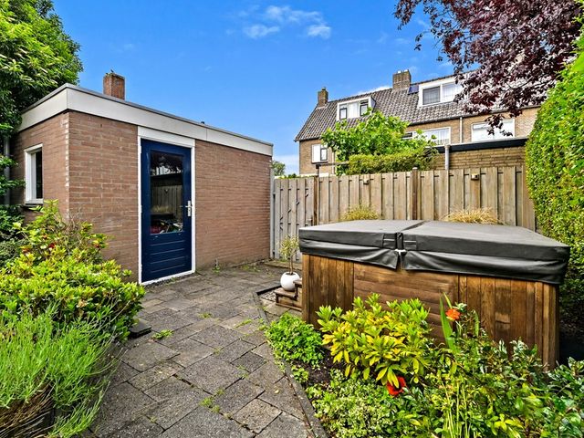 Huis te Veldelaan 21, Maasland