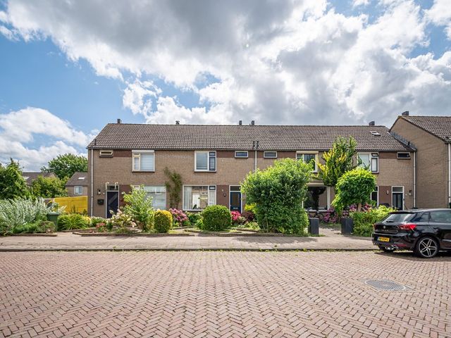 Dokter Hiemstralaan 103, Gorinchem