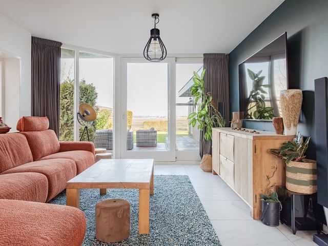 Oosteinde 50, Berkhout