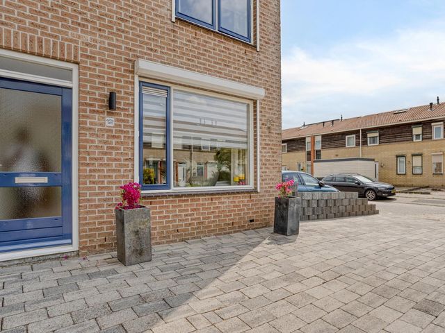 Klaproosstraat 12, Goes