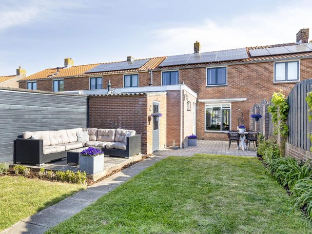 Willemsstraat 25, Kloetinge