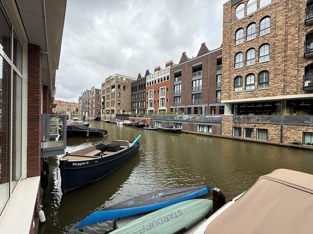 Stettineiland 37, Amsterdam