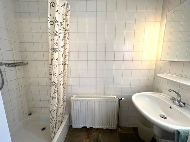 Omval 42, Amsterdam